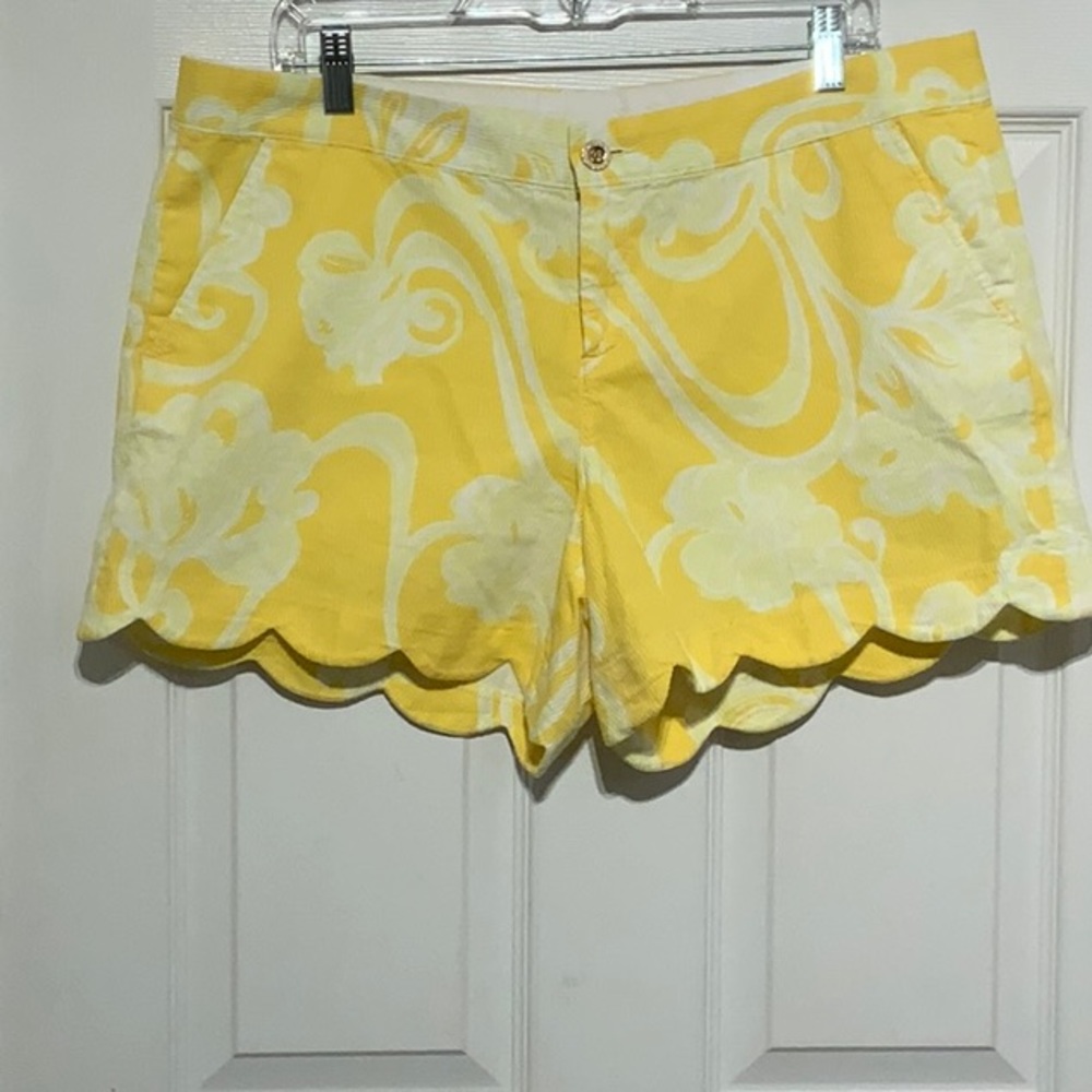 Use Lilly Pulitzer shorts